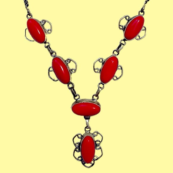 Vintage Faux Coral Statement Necklace - Picture 1 of 5